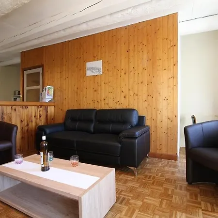 Independant Avec Cour Privative Pres De Lavoute-chilhac Et Langeac - Fr-1-582-224