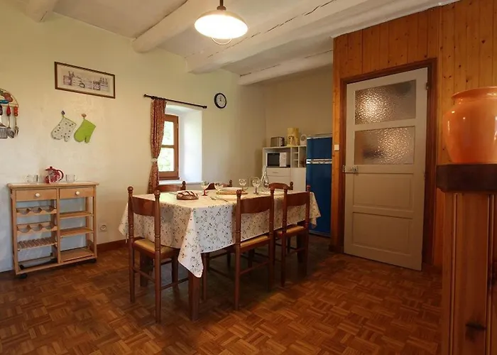 Holiday home Independant Avec Cour Privative Pres De Lavoute-chilhac Et Langeac - Fr-1-582-224